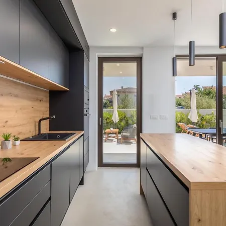 Luxurious Home In Pula פולה