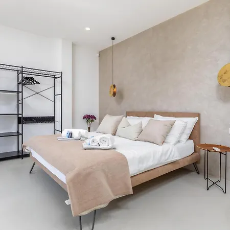 3 Bedroom Gorgeous In Pula