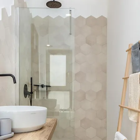 3 Bedroom Gorgeous In בית נופש