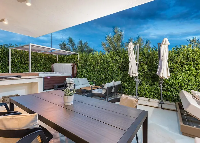 3 Bedroom Gorgeous In * プーラ
