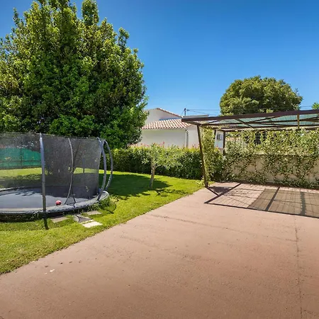 Σπίτι διακοπών 3 Bedroom Gorgeous In *