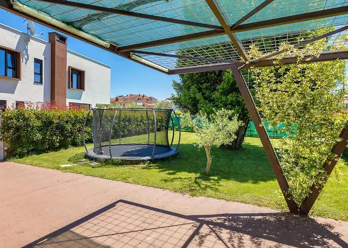 3 Bedroom Gorgeous In Pula