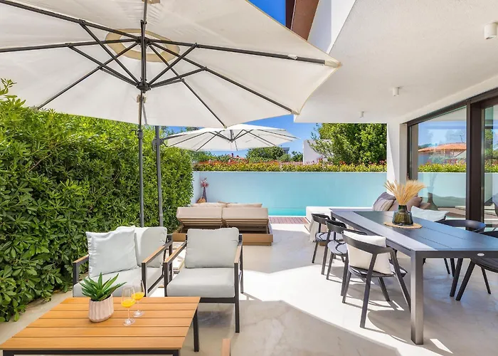 3 Bedroom Gorgeous In * Pula